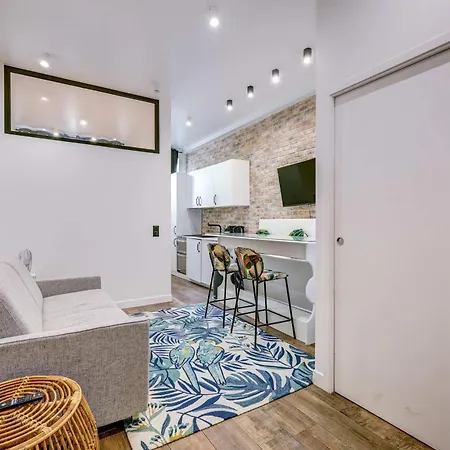 Gare De Lyon 4bd - 4bth Apartment! * Parigi